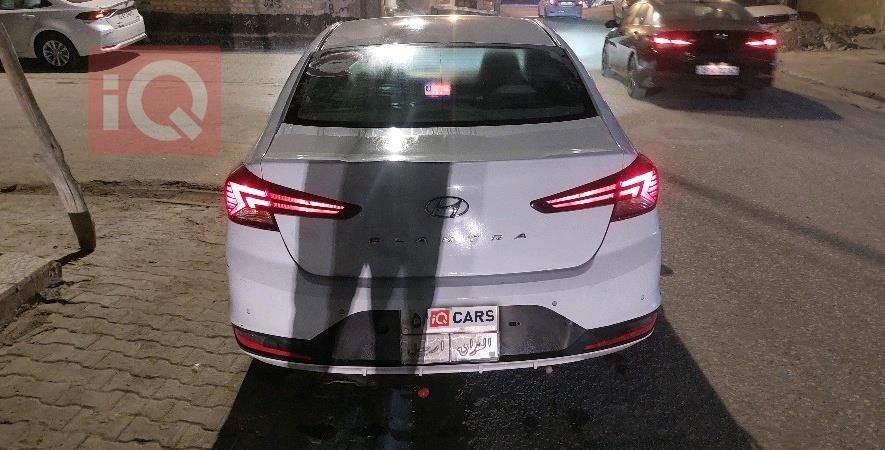 هيونداي النترا